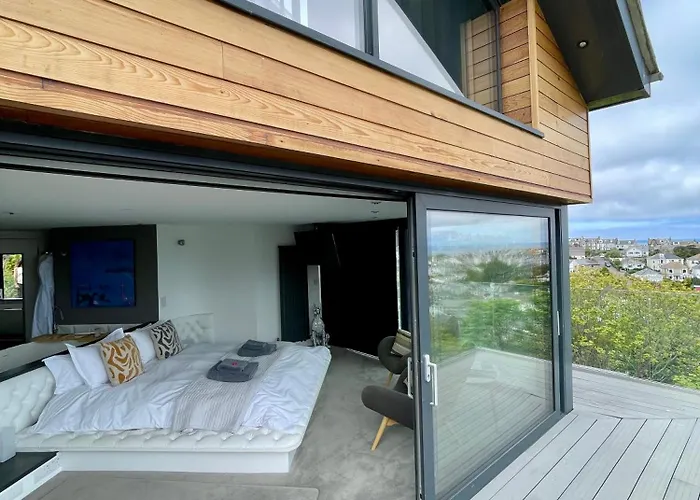 Uno St Ives - Luxury Serviced Accommodation