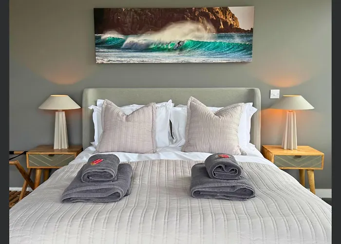Uno St Ives - Luxury Serviced Accommodation